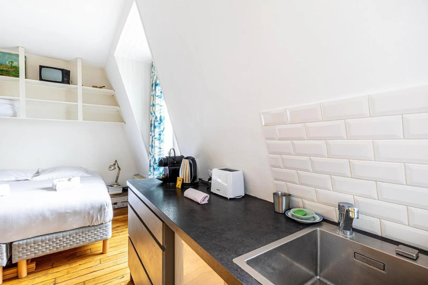 Guestready - Studio Cosy Pres Des Attractions Apartment Paris